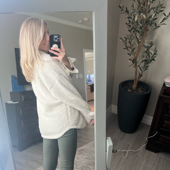 Sherpa Shacket - Picture 4 of 7